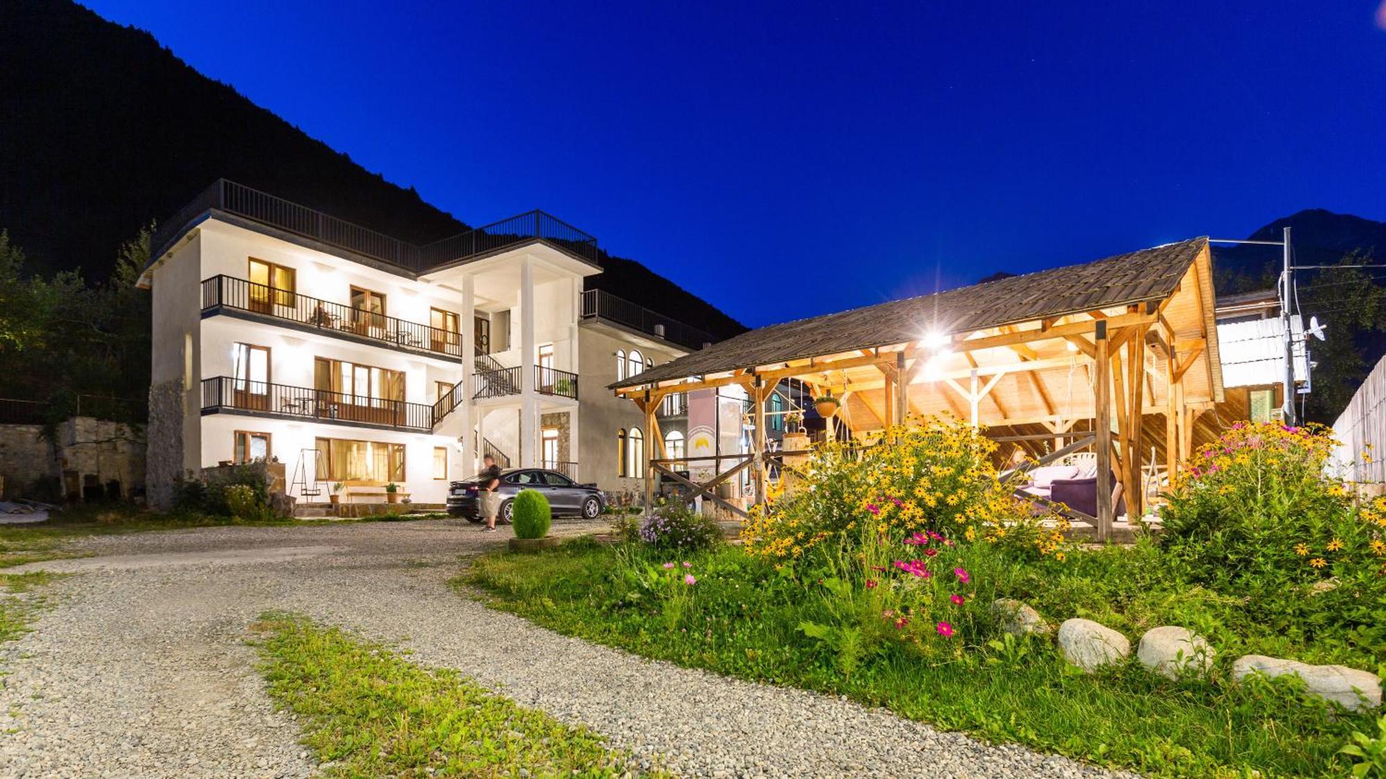 Hotel Level Mestia Dış mekan fotoğraf