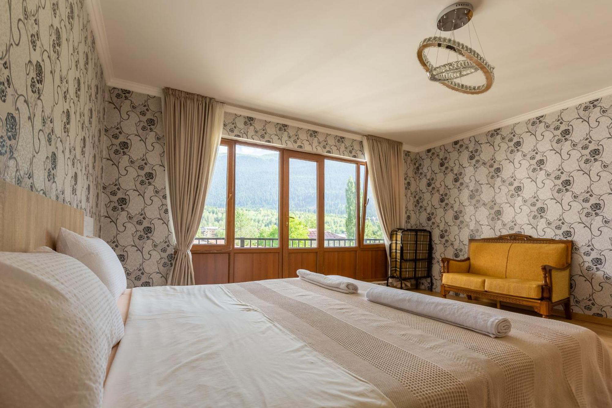 Hotel Level Mestia Oda fotoğraf